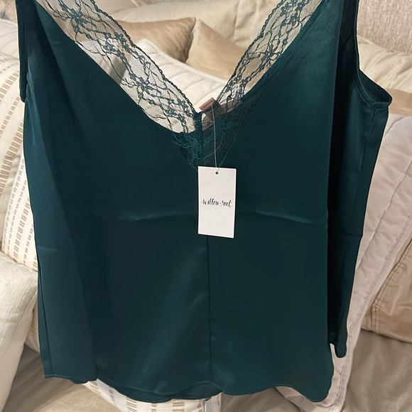 Polyester Top - Picture 5 of 9